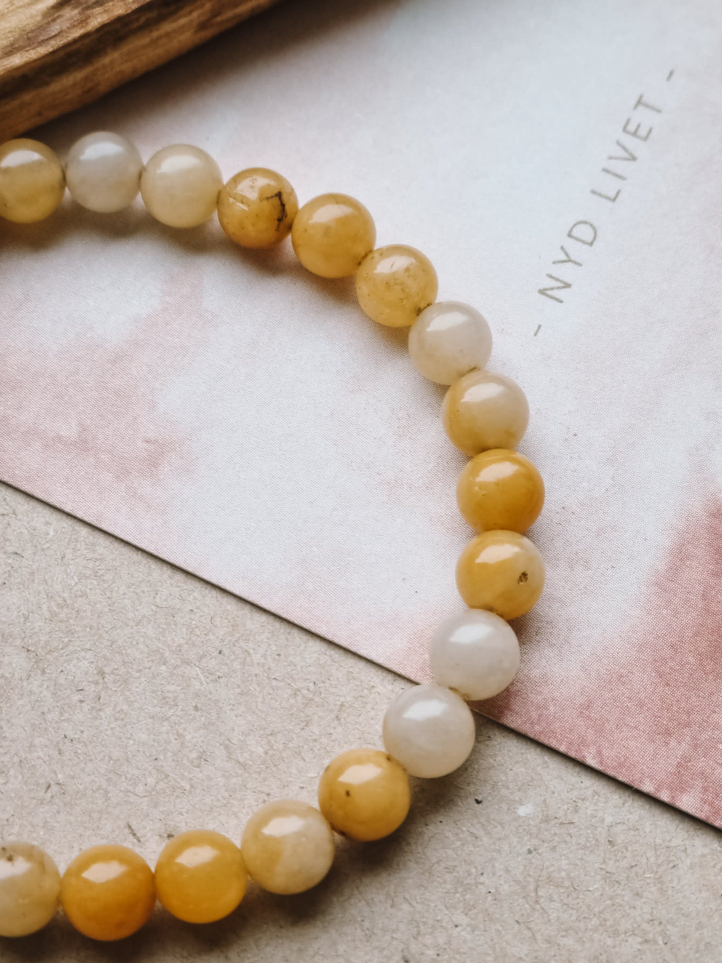 Mantra ENERGY armbånd – Harmoni – Gul Jade -