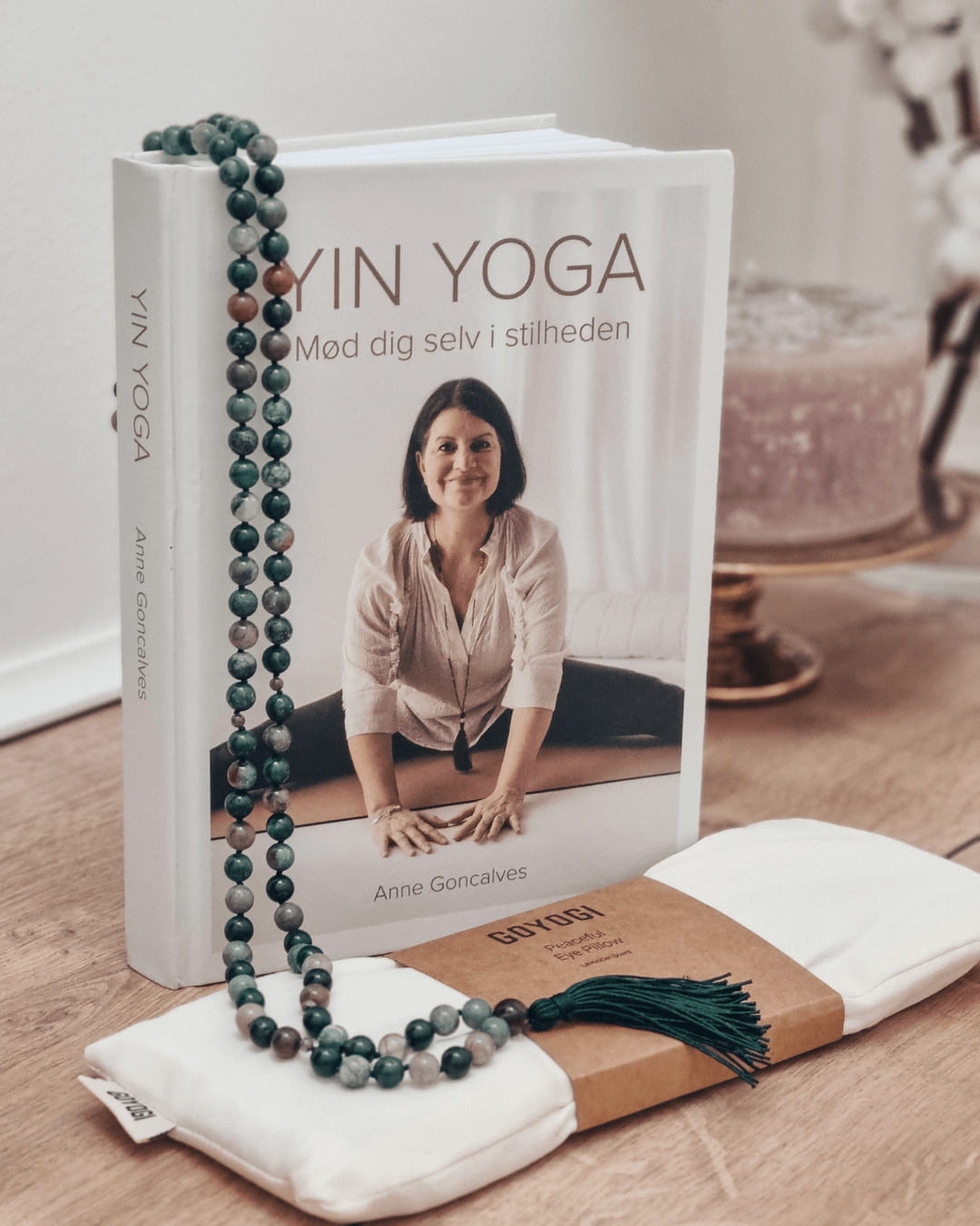 YIN YOGA – Møt deg selv i stillheten av Anne Goncalves -