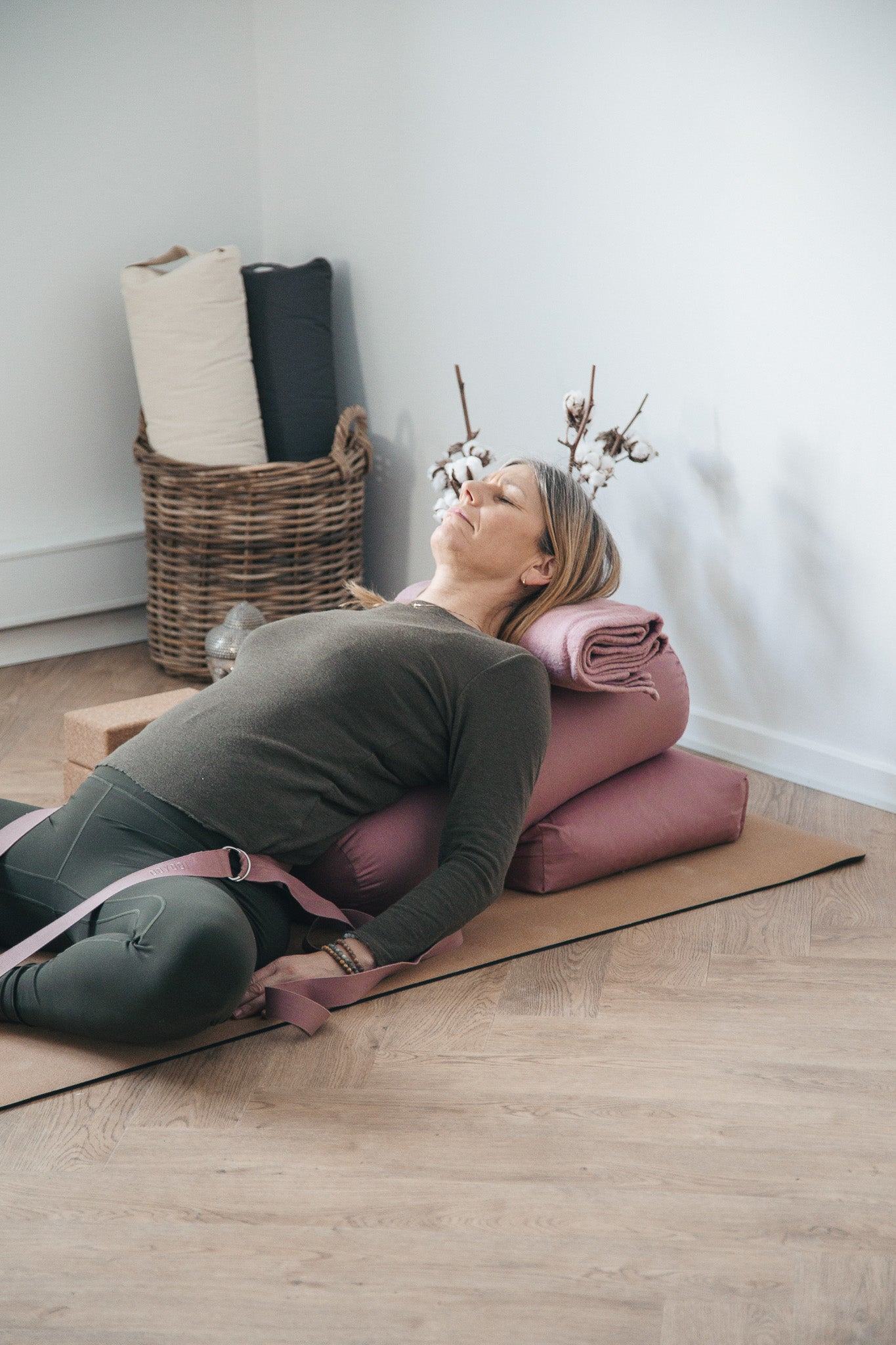 Calm Organic Cotton Yoga Blanket - Rose