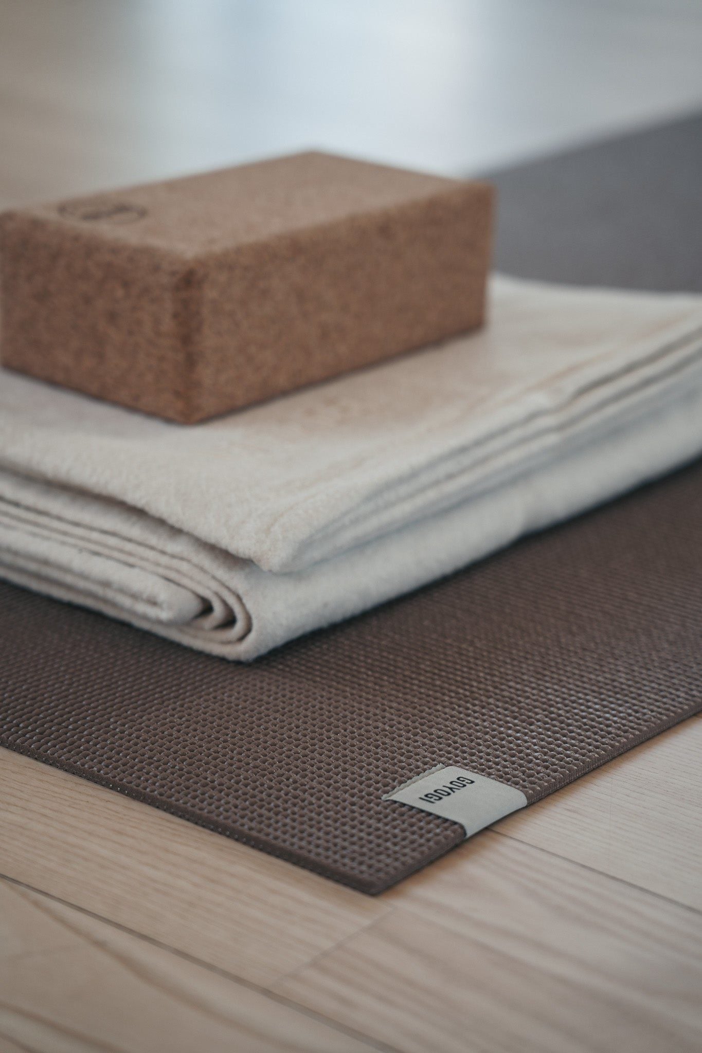 Infinity studio mat til yoga, pilates og fitness brun brown