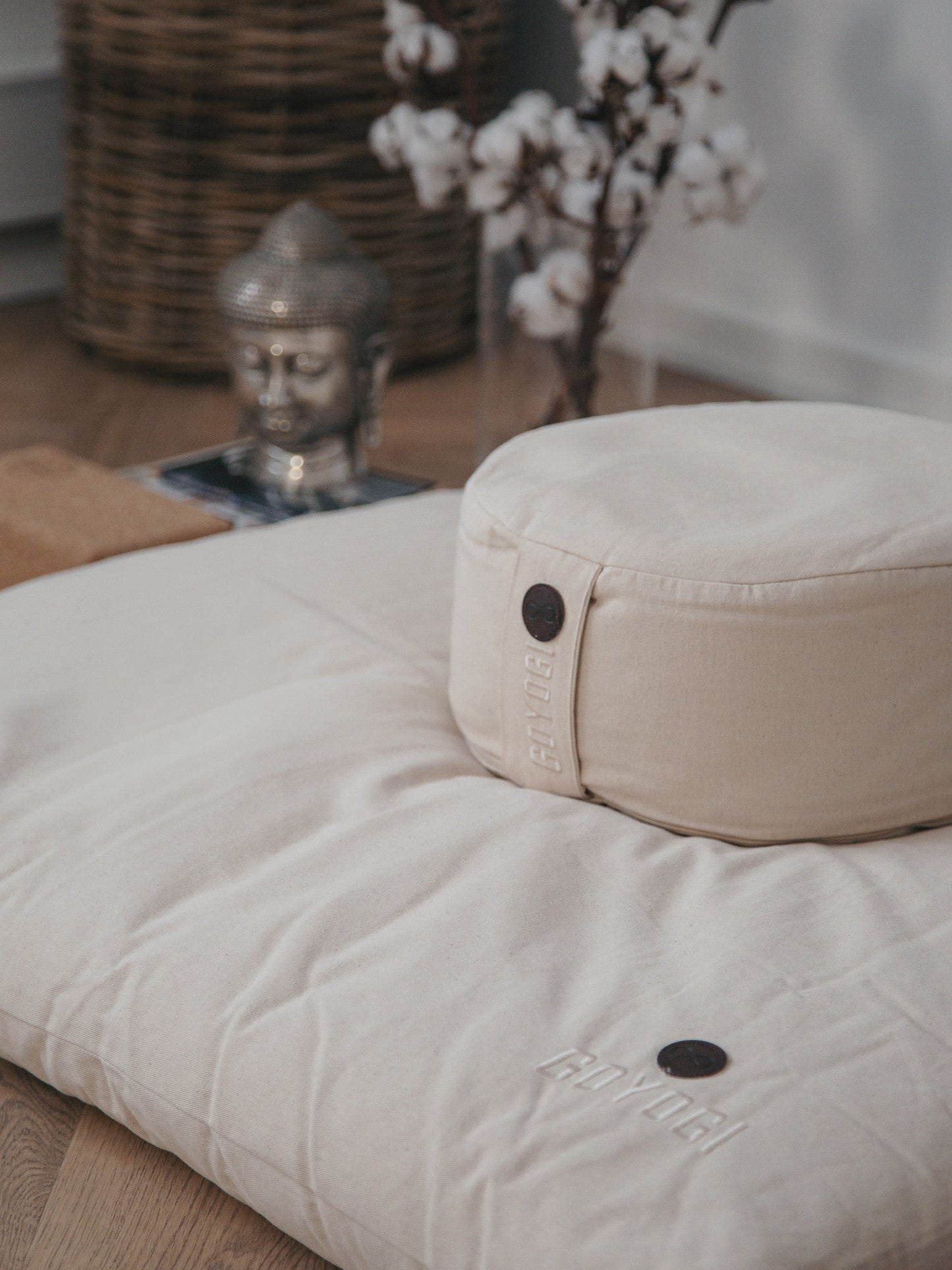 Begin meditation Round Cushion Bundle - Natural