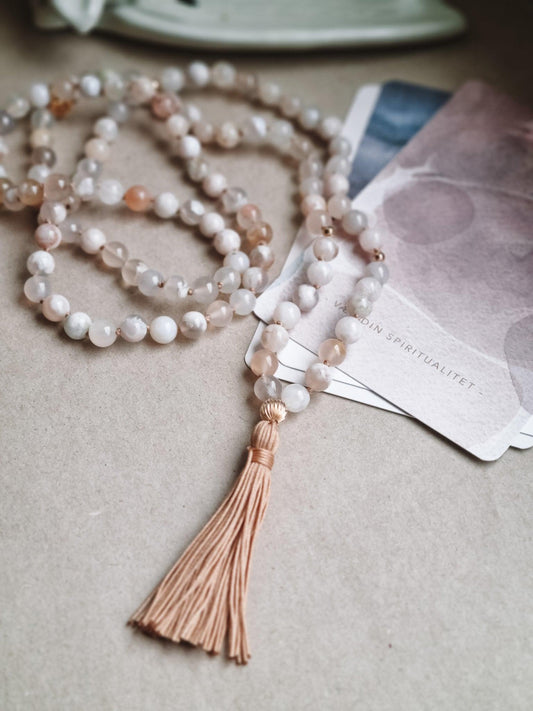 Mantra Mala - 'Jeg er kimen' - Kanika -