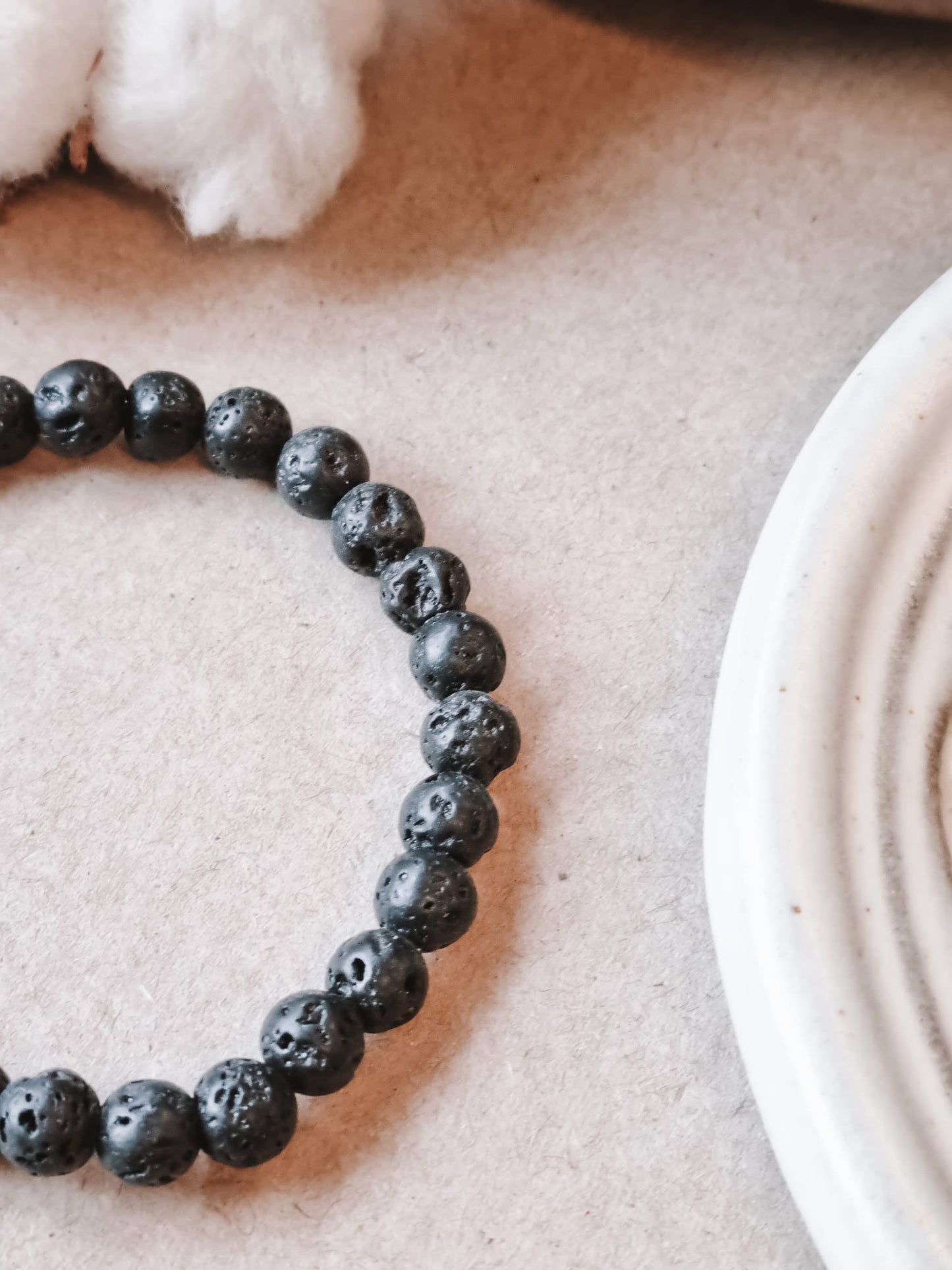 Mantra ENERGY Armbånd – Stabilitet – Lavastein -