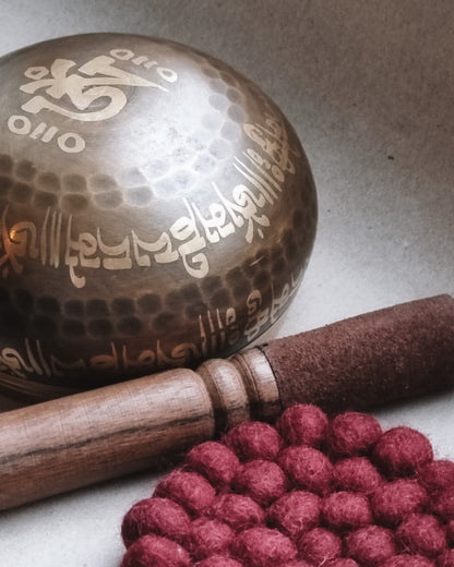 Singing bowl with wooden stick - Nepal