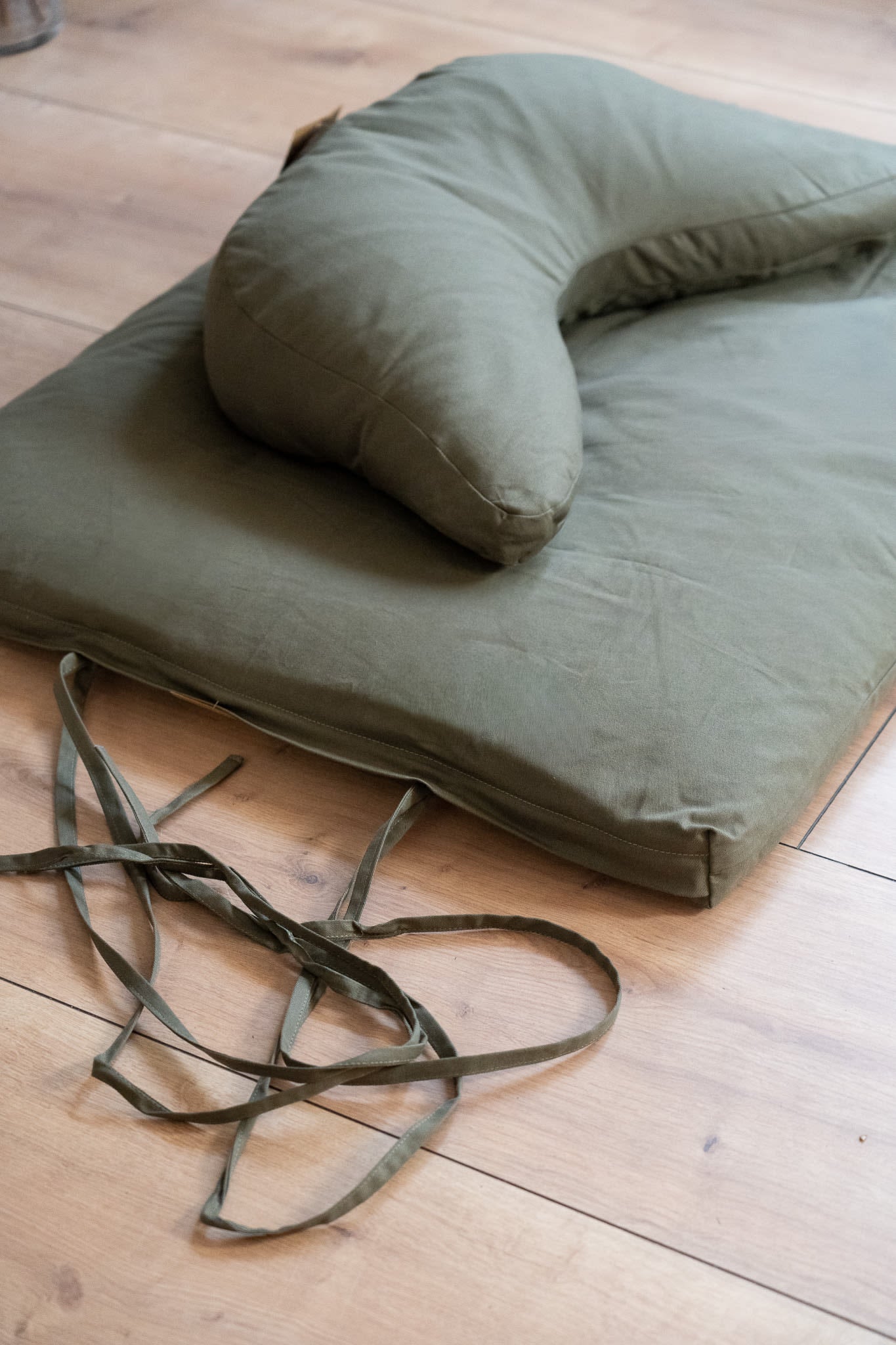 Calm Zafu Meditation Cushion - Dark Olive