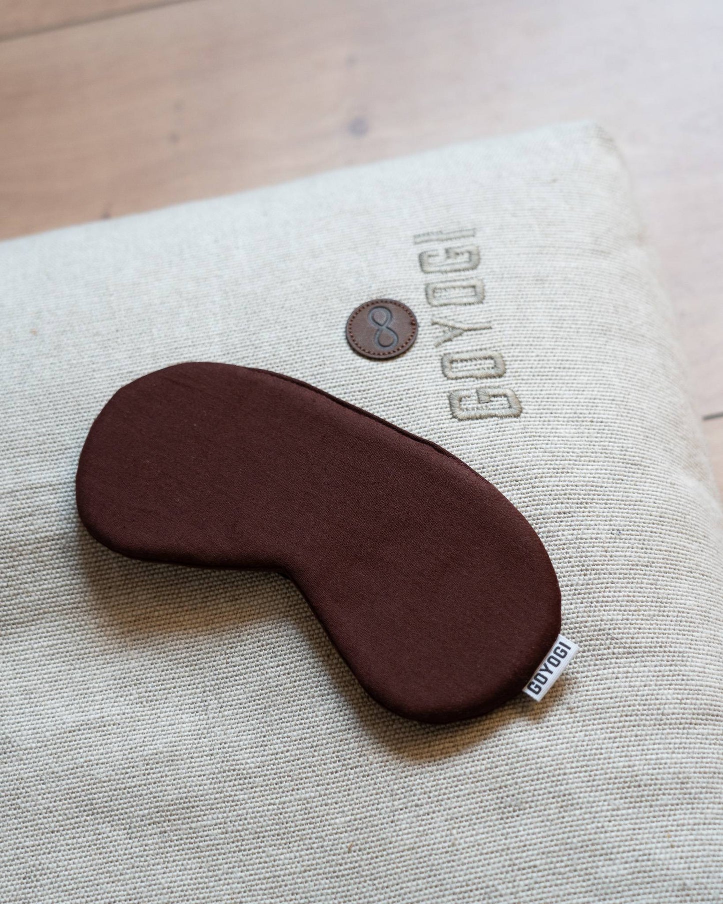 Peaceful eyemask - Dark Brown
