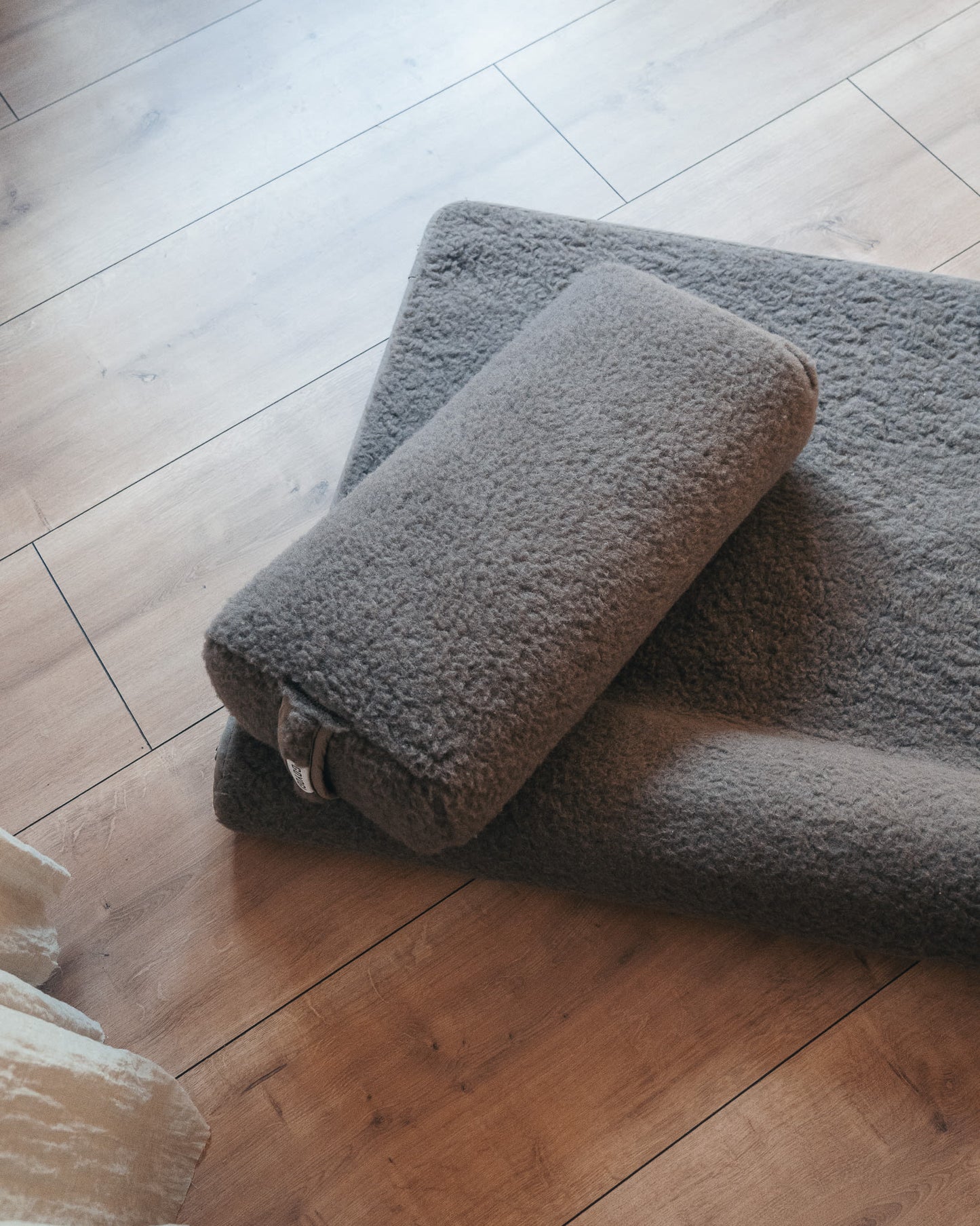 Release Yin Yoga Bundle - Light Brown