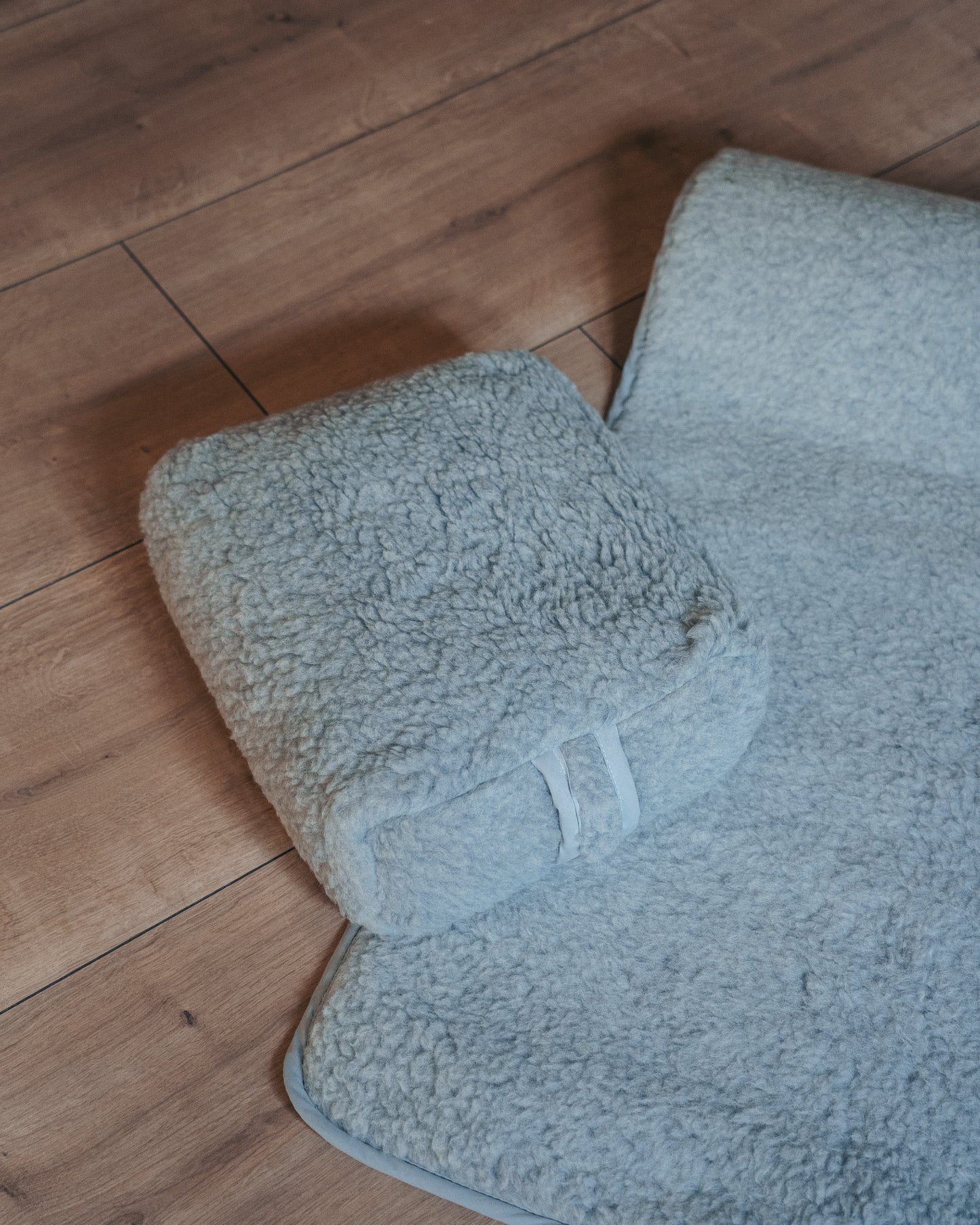 Release Wool Bundle - Light Grey