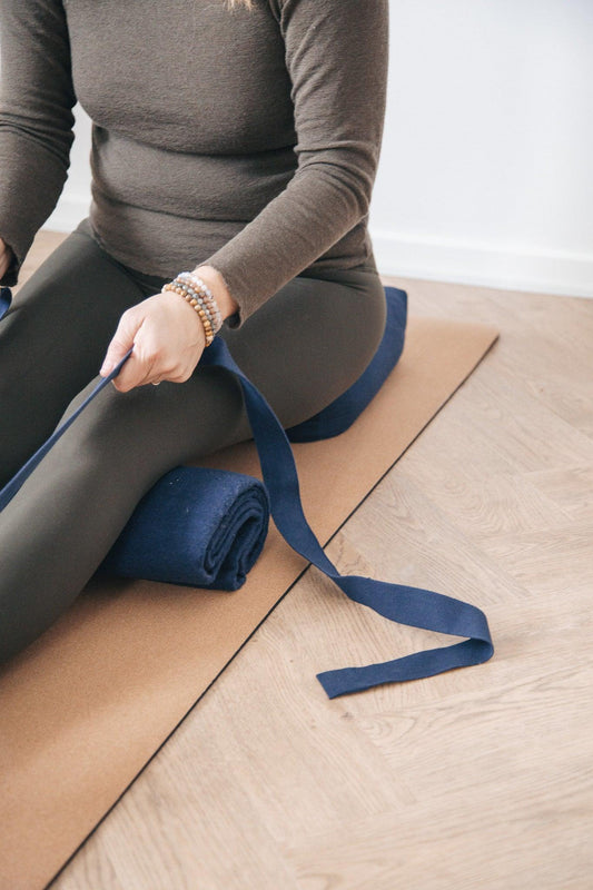 Calm Organic Cotton Yoga Blanket - Dark Blue