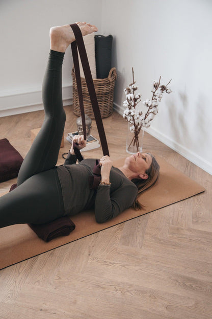 Calm Organic Cotton Yoga Blanket - Dark Brown