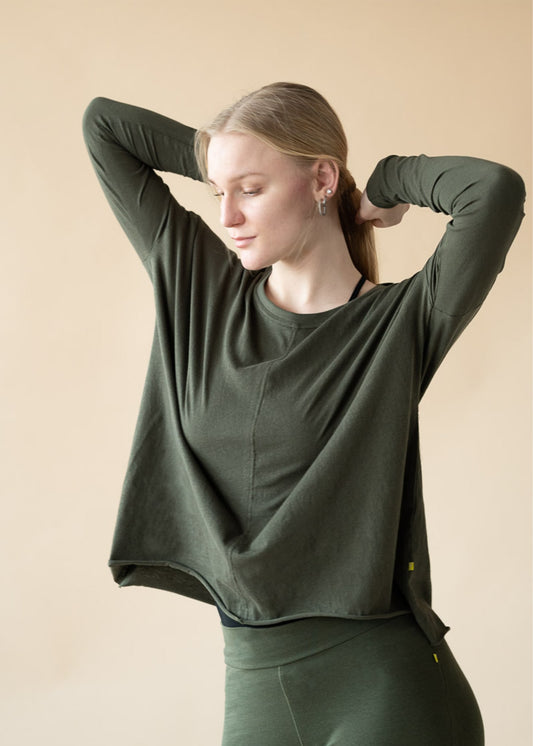 Lion Drapy Tee - Dark Olive