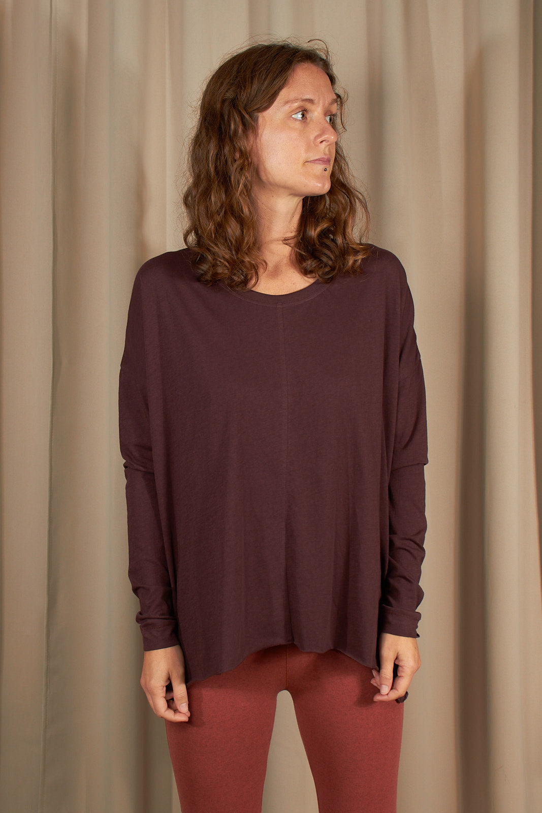 Lion Drapy Tee - Dark Plum