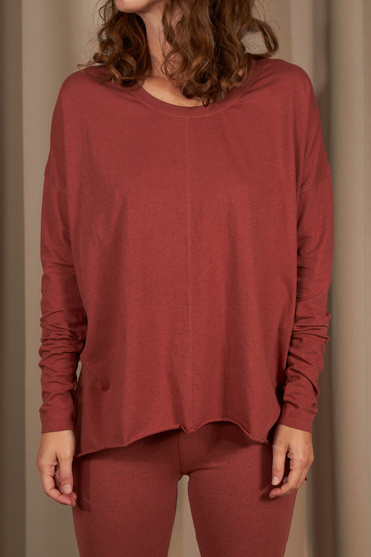 Lion Drapy Tee - Moroccan Red